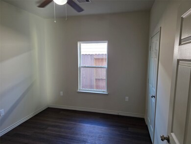 9910 Dipping Brook St, Houston, TX 77076 - photo 5