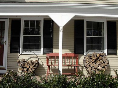 16 Oak Manor Dr, Barrington, RI 02806 - photo 3