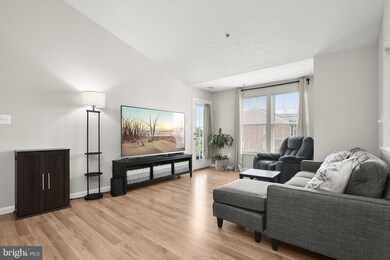 689 Winding Stream Way unit U301, Odenton, MD 21113 - photo 6