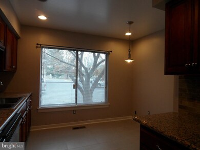 18501 Sparrows Point Place, Germantown, MD 20874 - photo 6