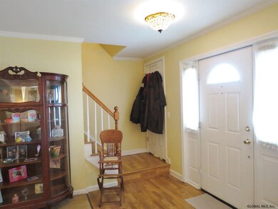 9 Prospect Hills Rd, Rensselaer, NY 12144 - photo 3