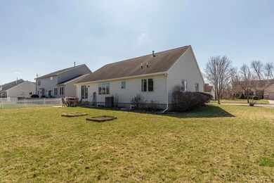 6863 Wellington Dr unit 230, Dexter, MI 48130 - photo 3