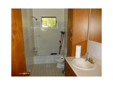 Full Bath.