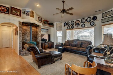 1680 E Verde Ranch Rd, Paulden, AZ 86334 - photo 7
