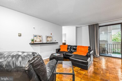 Hyde Park Condominium unit 103, Arlington, VA 22203 - photo 6