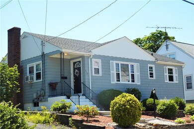 252 Magnolia St, Cranston, RI 02910 - photo 2