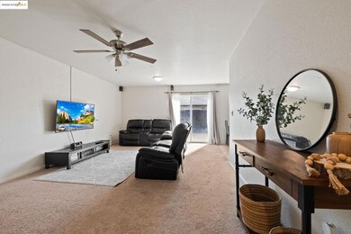 386 Paige Ln, Merced, CA 95341 - photo 5