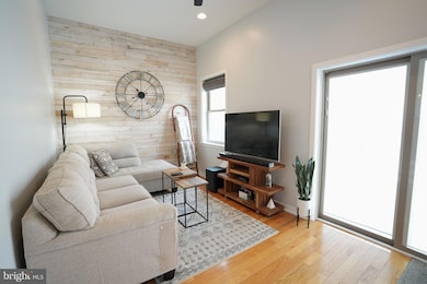 341 Cantrell St, Philadelphia, PA 19148 - photo 7