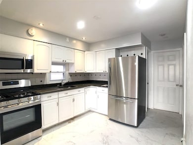 89 Stuyvesant Ave unit 1, Jersey City, NJ 07306 - photo 4