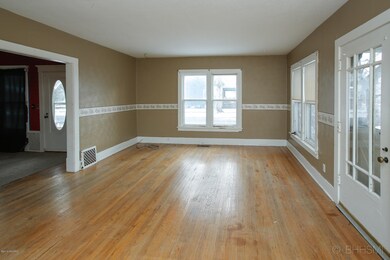 206 w main-104