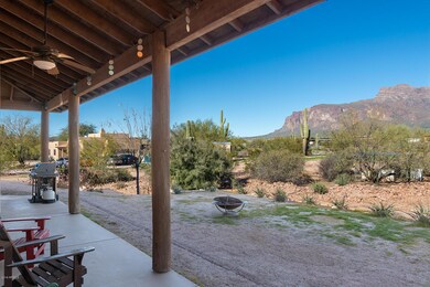 LARGE COVERED PATIO