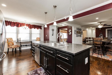 21 Rosewood Dr, Maryville, IL 62062 - photo 7