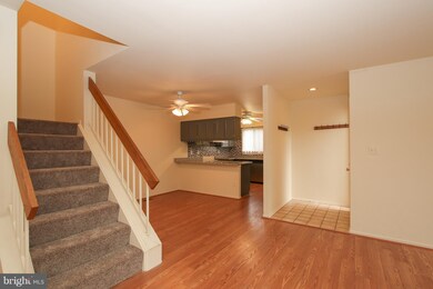 9333 Sparrow Valley Dr, Montgomery Village, MD 20886 - photo 5