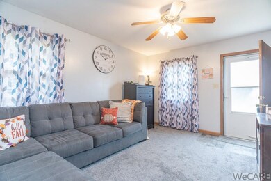 422 Erie St, Wapakoneta, OH 45895 - photo 3