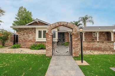 2410 Sherwood Ave, Modesto, CA 95350 - photo 4