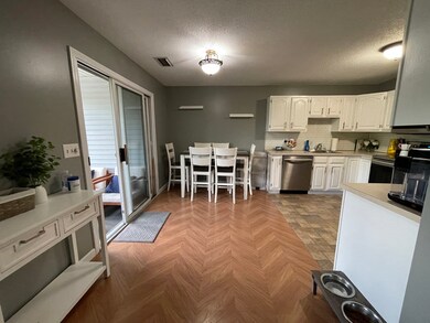 53 Morse St unit 12, Ludlow, MA 01056 - photo 3