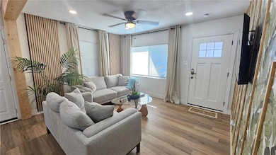 3011 W Spruce St, Tampa, FL 33607 - photo 4