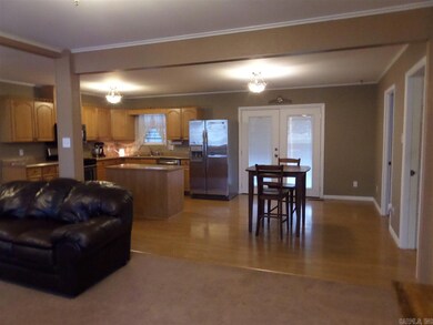 1009 W Center St, Sheridan, AR 72150 - photo 4