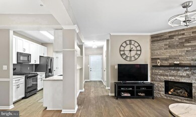 20451 Chesapeake Square unit 200, Sterling, VA 20165 - photo 4