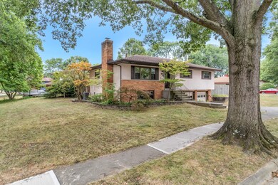 1387 Redwood Ct, Columbus, OH 43229 - photo 3