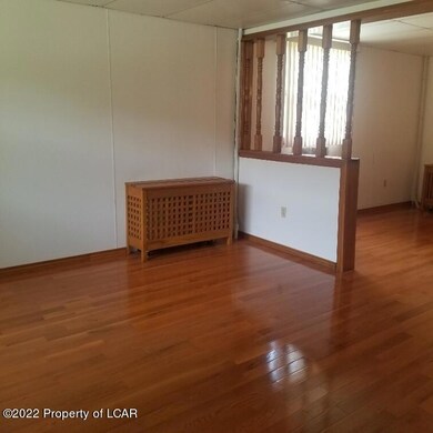 135 River St, Pittston, PA 18640 - photo 5