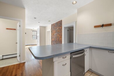 15 Thacher St unit 2, Boston, MA 02113 - photo 4