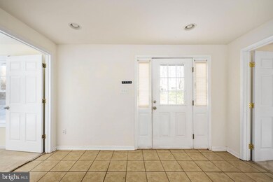 8008 Washington Dr, King George, VA 22485 - photo 4