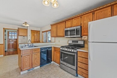 9 Virginia St, Somerville, MA 02145 - photo 3