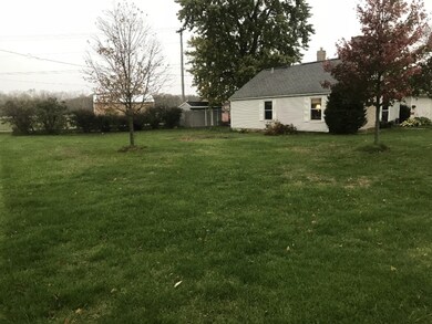 706 Amity St SE, Lowell, MI 49331 - photo 3