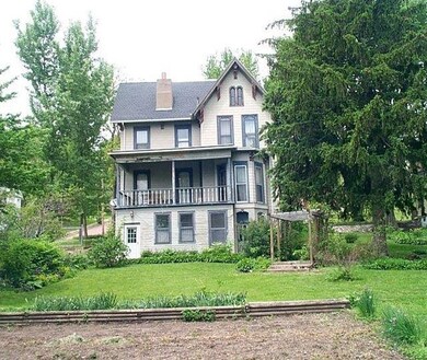 729 W 6th St, Davenport, IA 52802 - photo 4