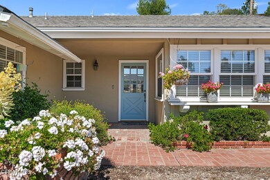08 - Front Walkway