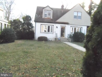 32 Maple Ave, Trenton, NJ 08618 - photo 2
