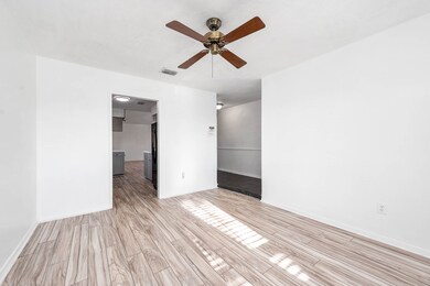11323 Newton St, Houston, TX 77089 - photo 3