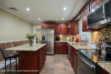 727 Columbus Cir, Perth Amboy, NJ 08861 - photo 7