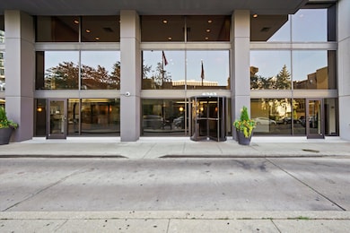 4343 N Clarendon Ave unit 2810, Chicago, IL 60613 - photo 3