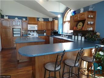 Nice and open for guests to gather in or around th