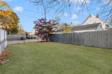 39 Maple Ave, Riverside, RI 02915 - photo 3