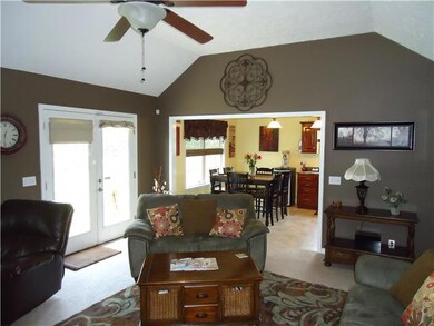 950 Indian Springs Cir, Manchester, TN 37355 - photo 7