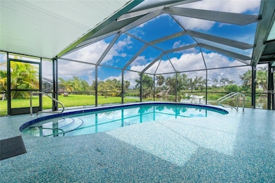 Enjoy relaxing therapy/spa jet massages in private HEATED pool!