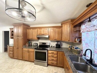 8066 Meadow Ln, Newburgh, IN 47630 - photo 7