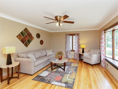 414 21st St NW, Cedar Rapids, IA 52405 - photo 3