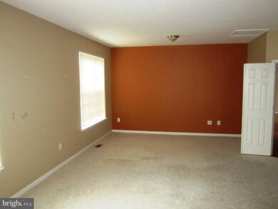 6402 Cosmos Ct, Glenn Dale, MD 20769 - photo 4