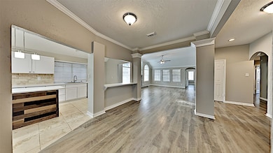 8402 Lake Crystal Dr, Houston, TX 77095 - photo 4