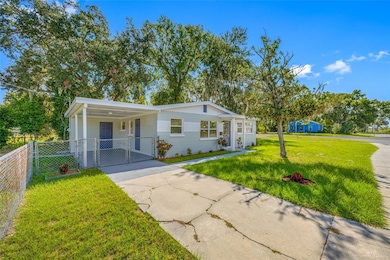 203 Dixie Place, Lakeland, FL 33801 - photo 3