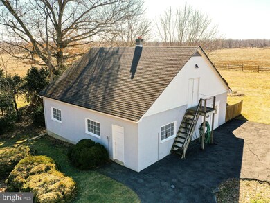 1009 Longmarsh Rd, Berryville, VA 22611 - photo 6