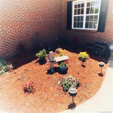 1015 Clear Creek Cir, Lincolnton, NC 28092 - photo 6