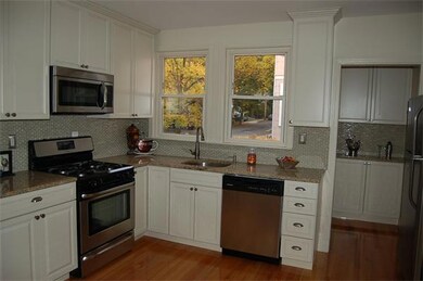 320 Vermont St, West Roxbury, MA 02132 - photo 6