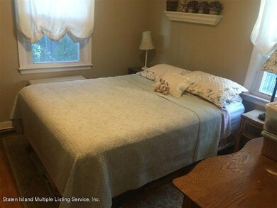 247 Locust Ave, Staten Island, NY 10306 - photo 5