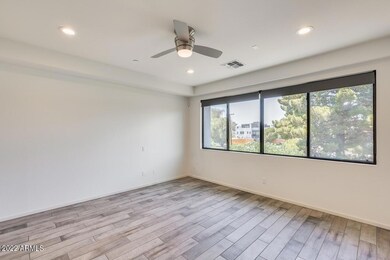 4404 Turney 4