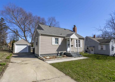 1826 Iowa St, Cedar Falls, IA 50613 - photo 3